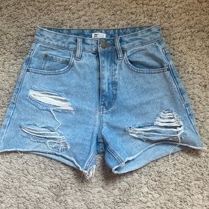 Billabong shorts